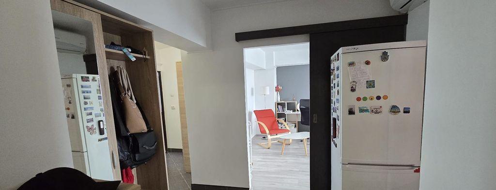 Apartament 3 camere decomandat Pantelimon Mega Mall