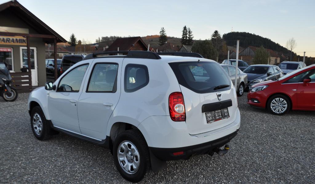 Dacia Duster 1 6i -benzin 4X4 6 550 eur
