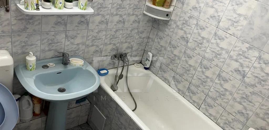 3 Camere Decomandat Et 6/8 Zona Crangasi