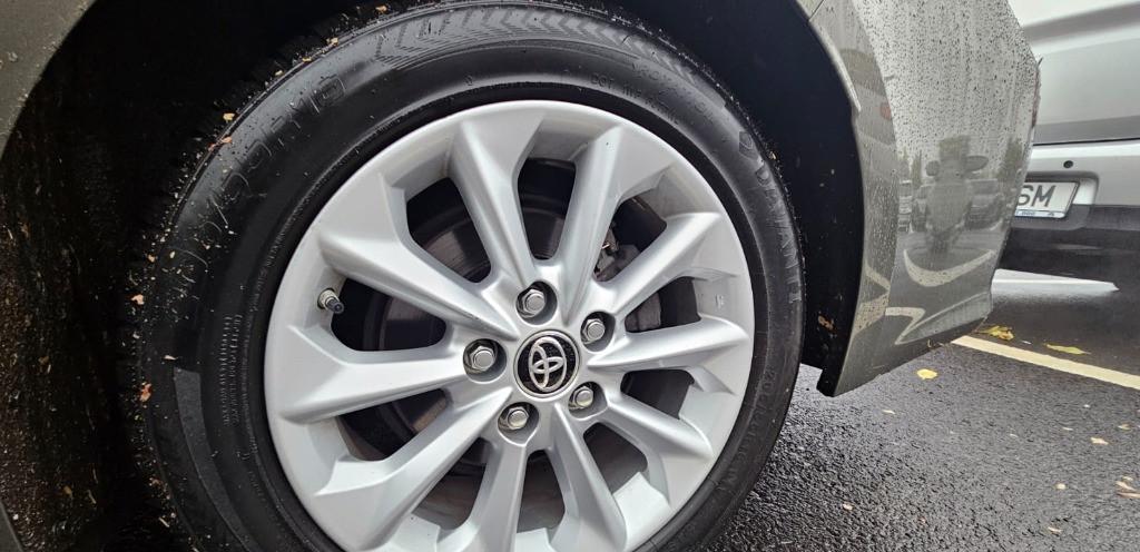 Toyota Corolla 2021 76 500 km 21 000 eur