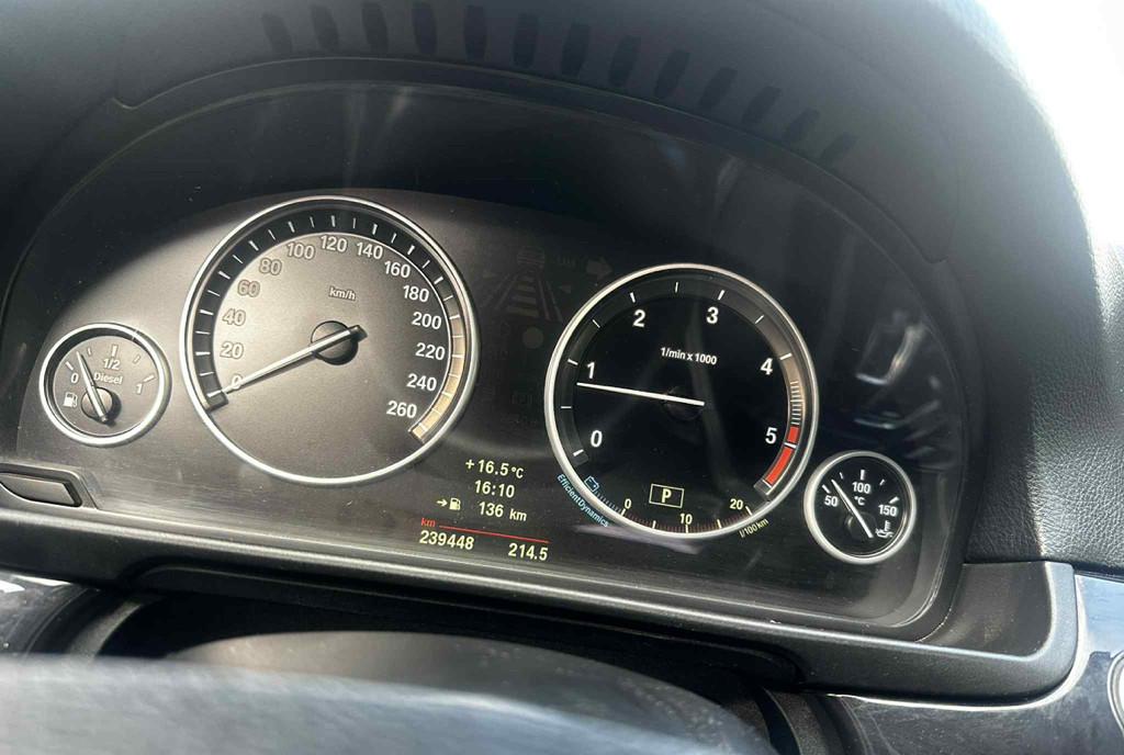 BMW F10 520d an 2011 motor 2 0 11 500 eur