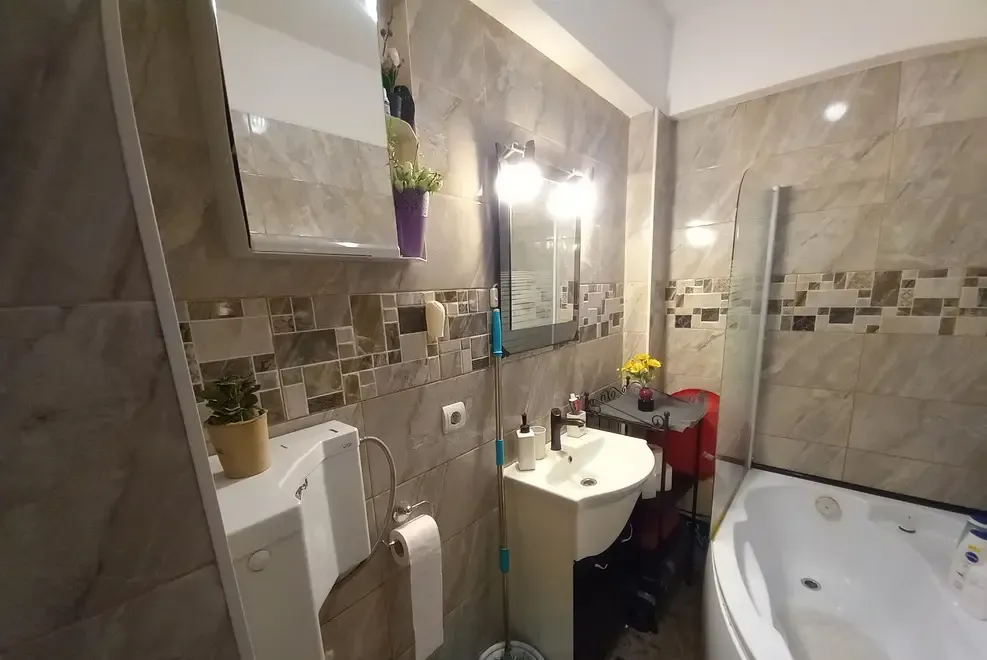 Vand garsoniera in Bragadiru