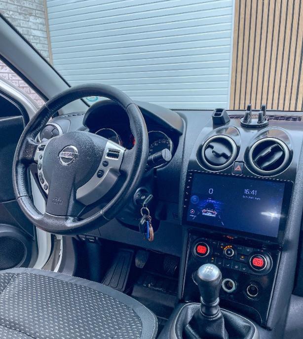 Nissan Qashqai 2 0Diesel 150CP Garantie 12 luni Buy-back Rate fixe 3 999 eur