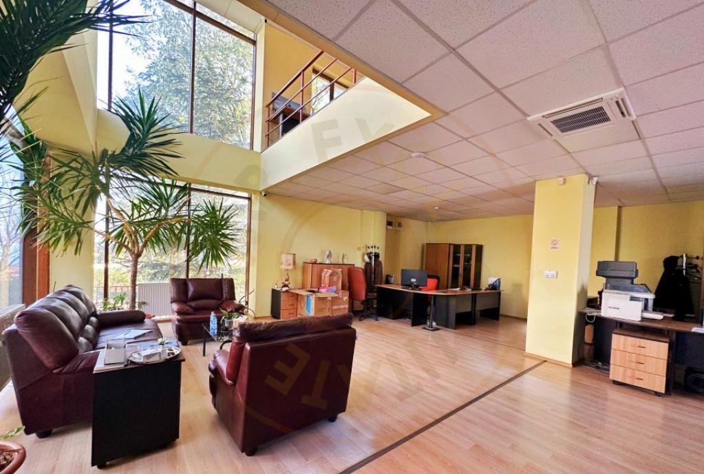 Cladire moderna de inchiriat - ideala pentru clinica