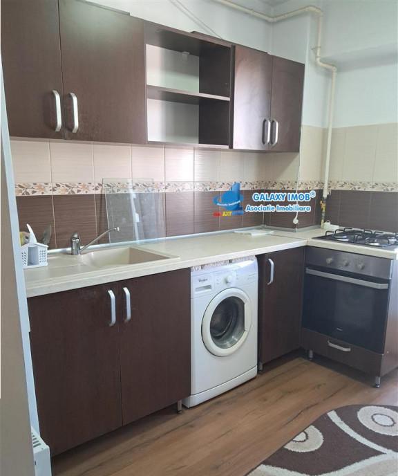 De inchiriat gars 42 mp fratii golesti la cheie