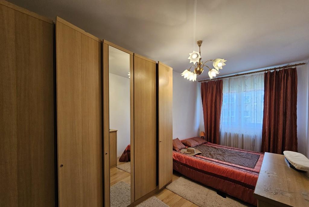 Apartament 4 camere decomandat mobilat si utilat