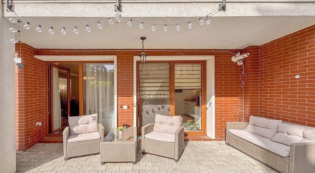 Loc De Parcare Si Boxa Incluse