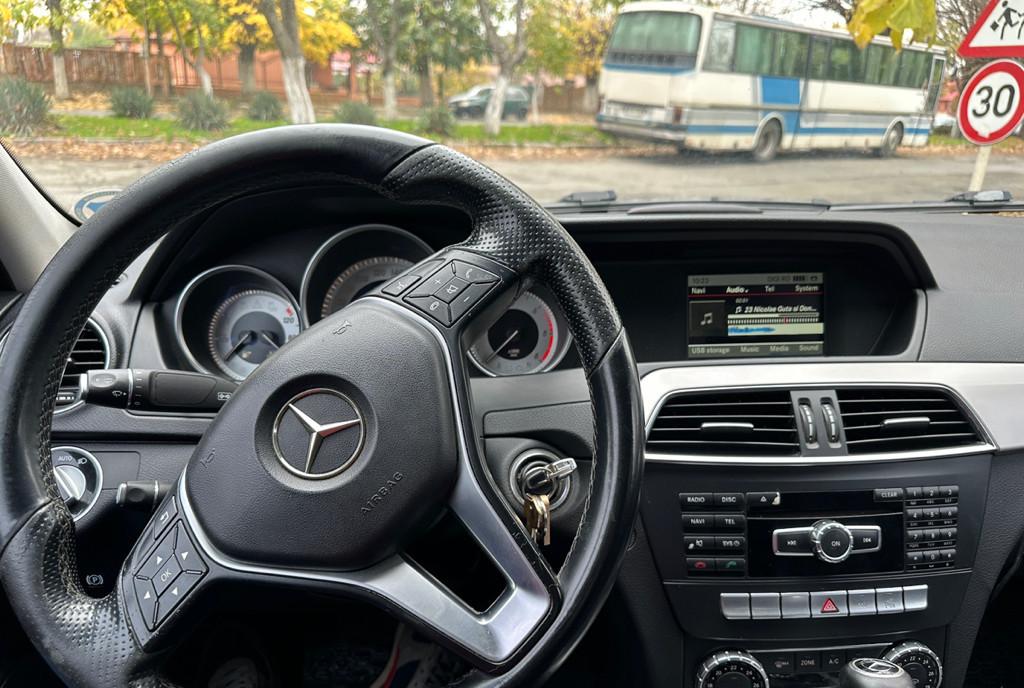 Mercedes-Benz C220 CDI 4Matic An 2014 9 500 eur