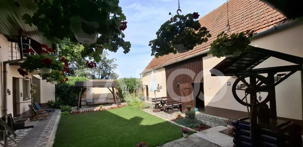 Casa cu 4 camere 3 locuri de parcare curte filigorie