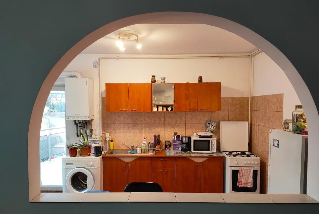 Inchiriez apartament 2 camere Andrei Muresanu