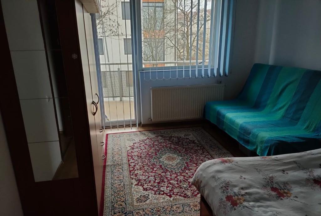 Inchiriez apartament 2 camere Andrei Muresanu