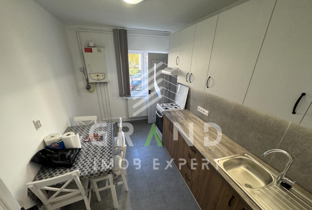 Apartament 2 camere de inchiriat decomandat renovat M