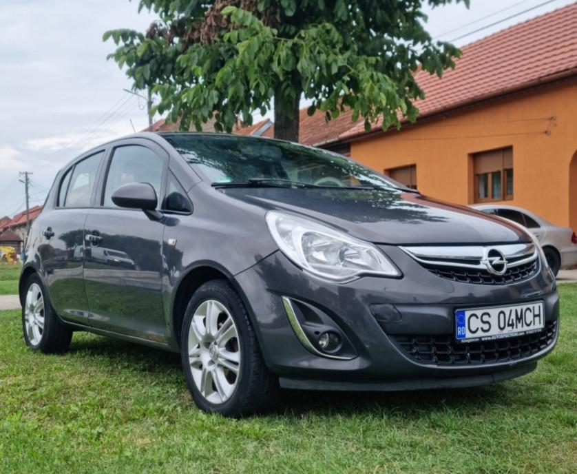Opel corsa 2013 1 2 3 500 eur