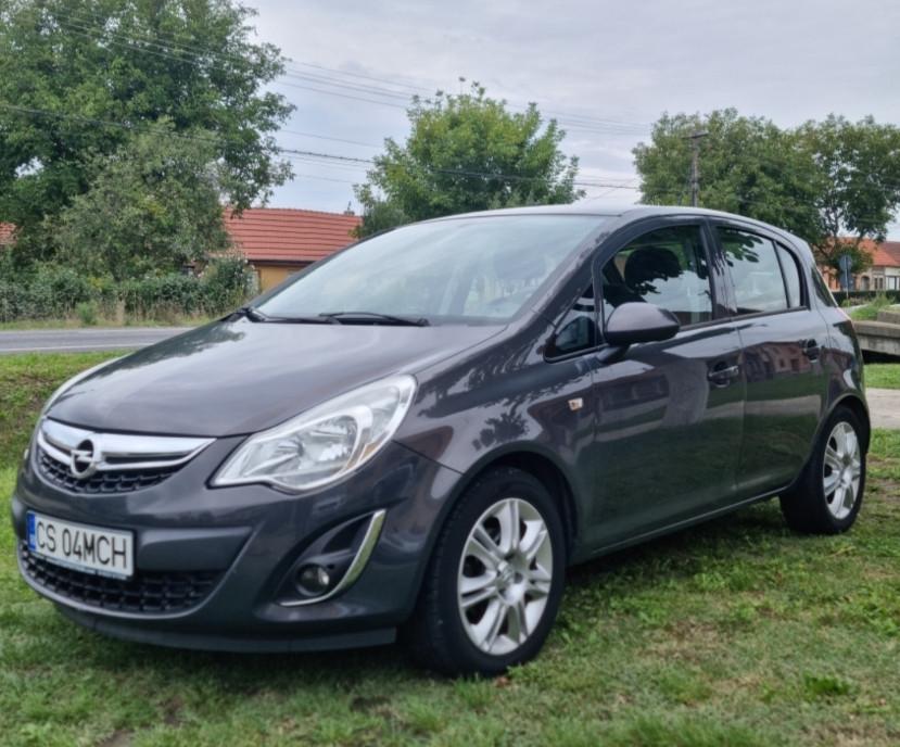 Opel corsa 2013 1 2 3 500 eur