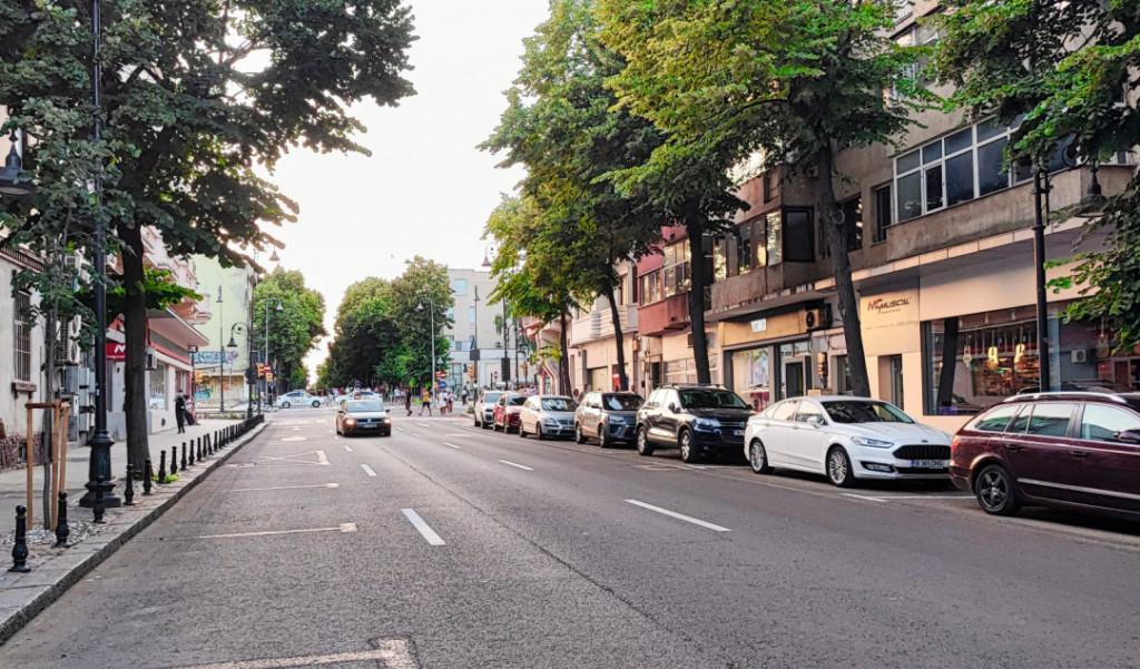 Miga Bld Tomis 3 camere oficiu camere centru etaj 1 idea