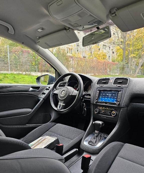 VW Golf 6 1 4TSI DSG AUTOMATA Parkassist NaviTouch Icirc ncalzireScaune 6 790 eur