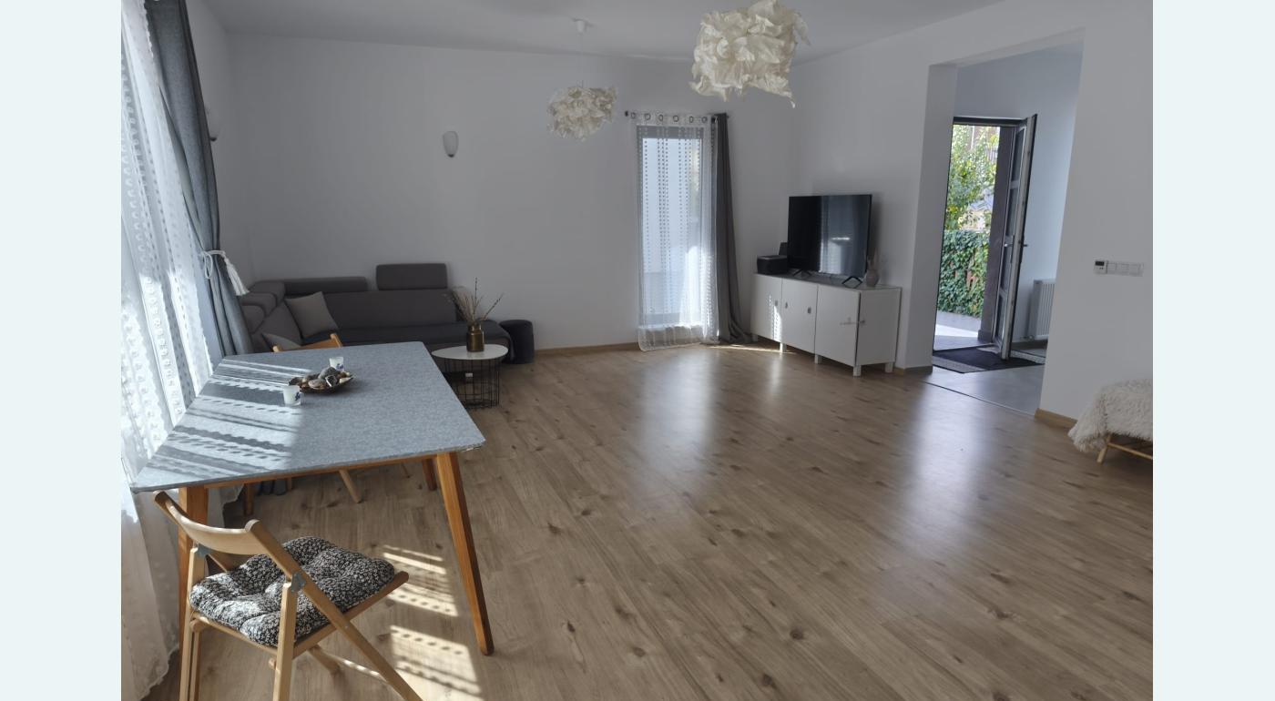 Casa moderna renovata - Floresti Str Crizantemelor 0 TVA