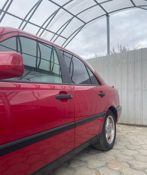 Mercedes-Benz C180 5 300 eur