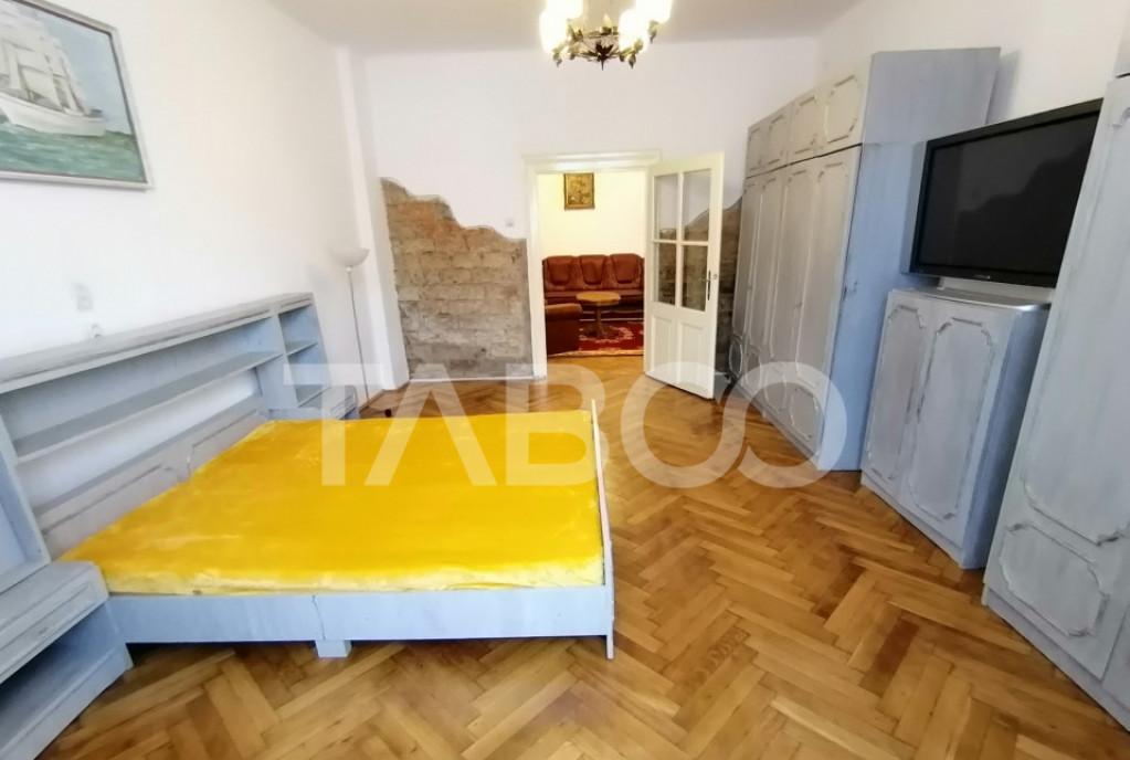 Apartament la casa 2 camere 58 utili renovat in Orasul de Jo