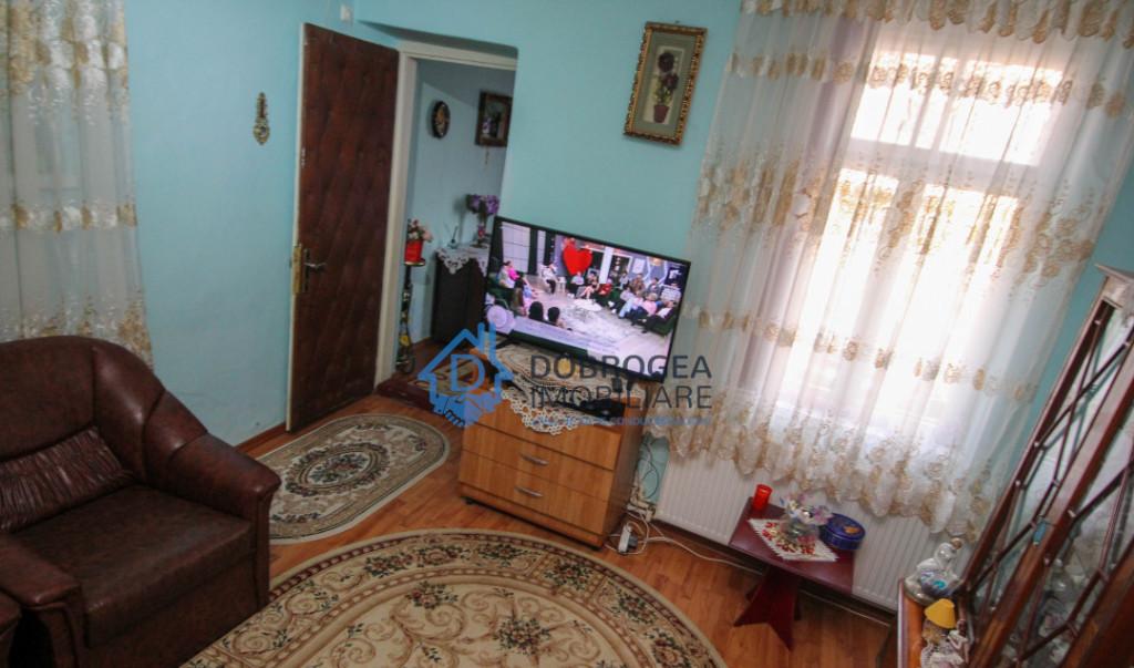 Zona centrala casa 3 camere suprafata utila 125MP teren 23