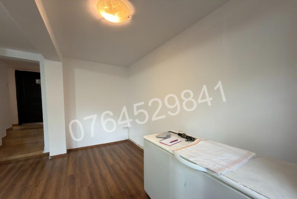Vanzare garsoniera zona Hala Traian Calea Calarasilor Str Traian 87