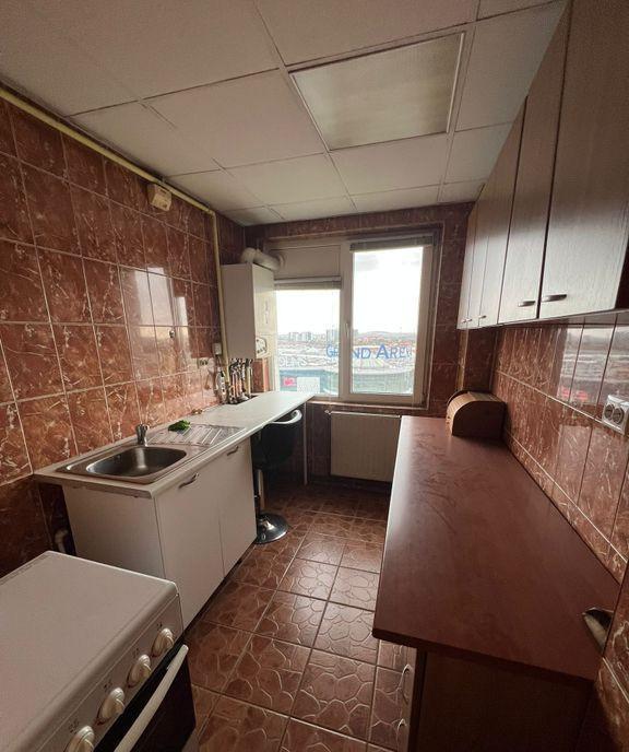 Decomandat renovat Sector 4 Grand Arena