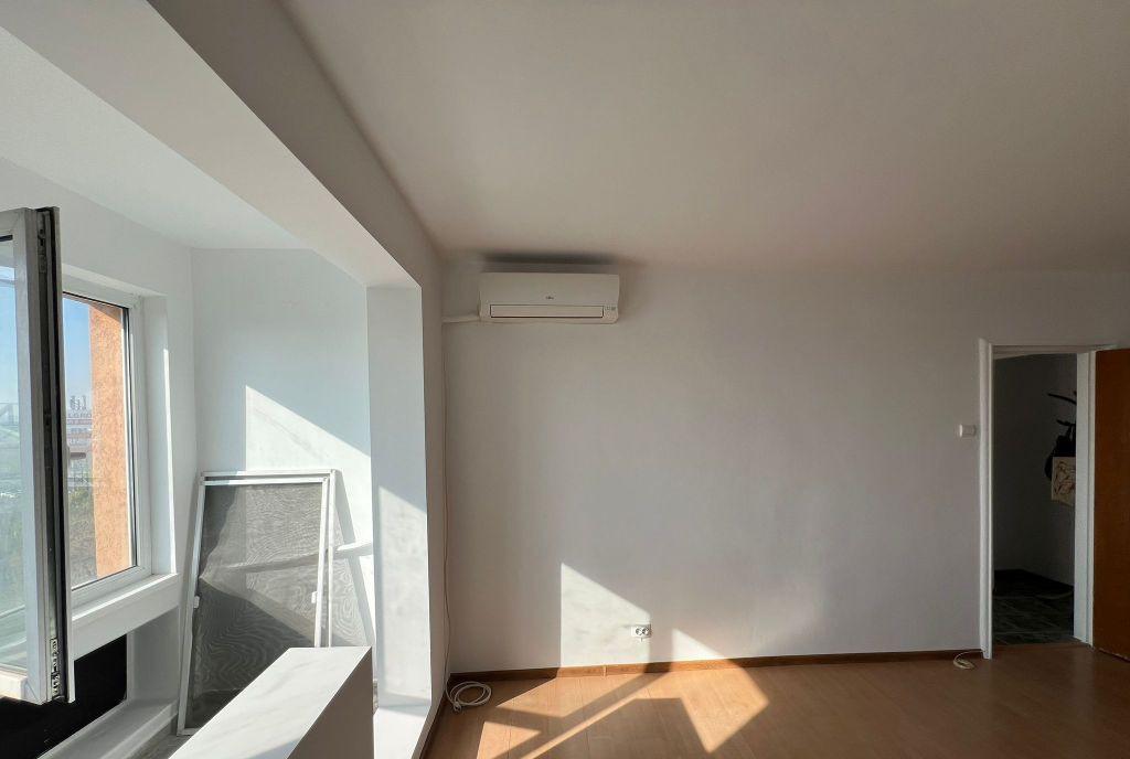 Decomandat renovat Sector 4 Grand Arena