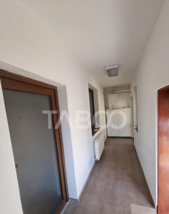 Spatiu birouri de vanzare 77 mp utili cu vad zona Central di