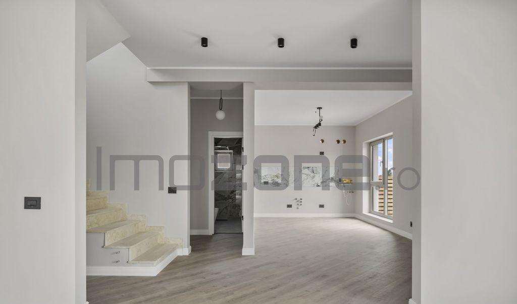 Vila 4 camere 2 parcari finisata comi