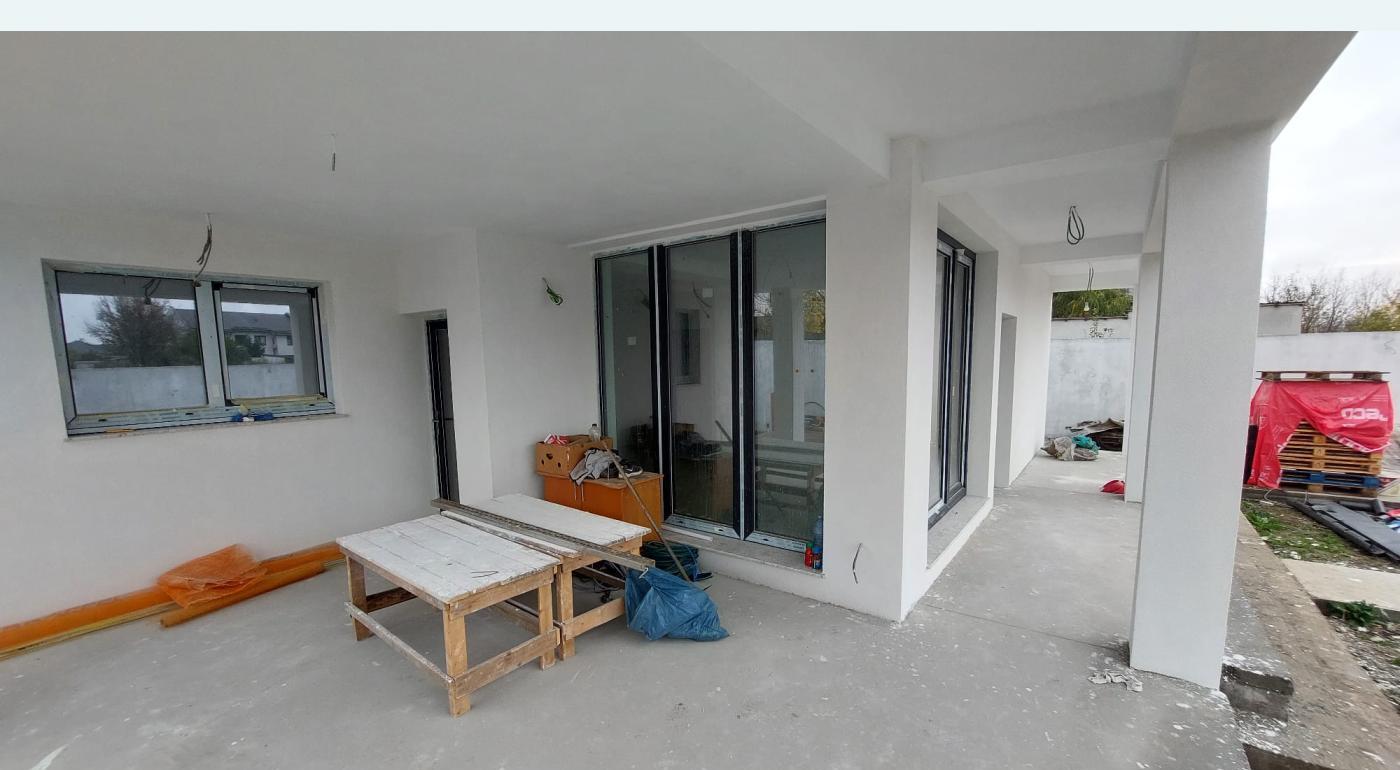 Casa individuala pe str Rubinului 5 camere 4 bai teren 457m2