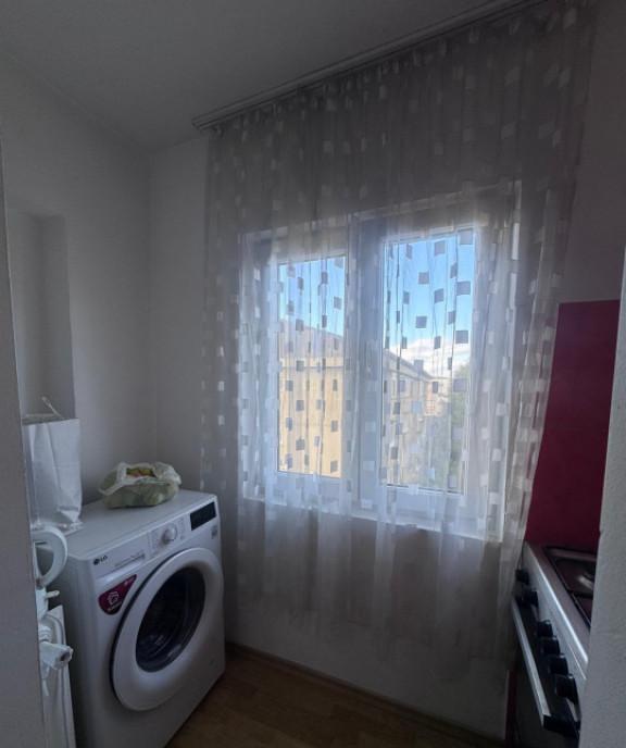 Apartament 2 camere zona linisitita Radauti