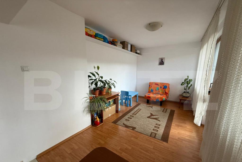 Apartament 3 camere etaj intermediar 60 mp zona Cetatea F