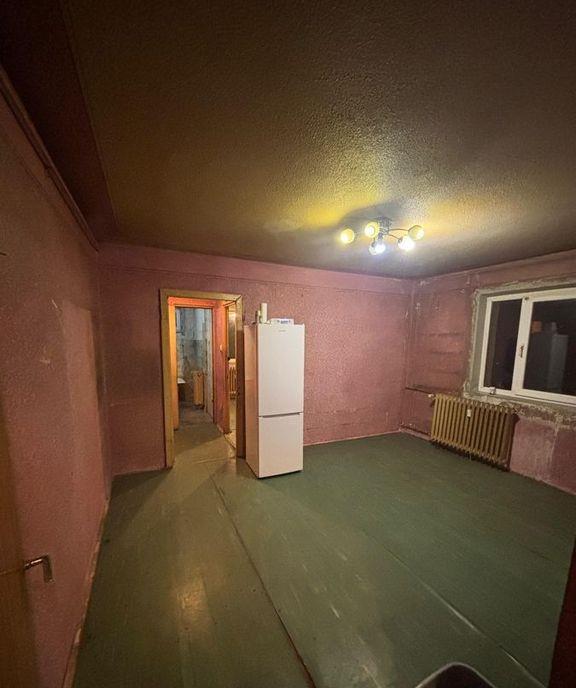 Apartament 2 camere berceni/resita de renovat