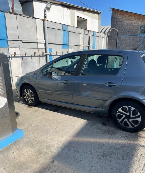 Peugeot 307 1 6 110Cp 2006 1 400 eur