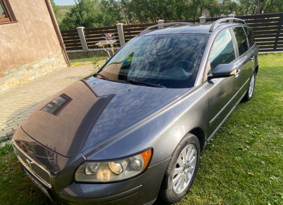 VOLVO V50 fabricatie 2006 2 900 eur