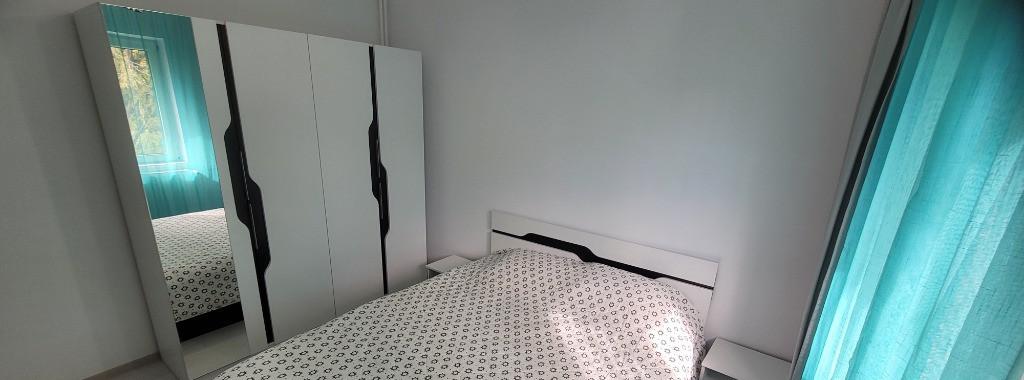 Apartament 2 camere mobilat - Str Spinis Sector 4 direct proprietar