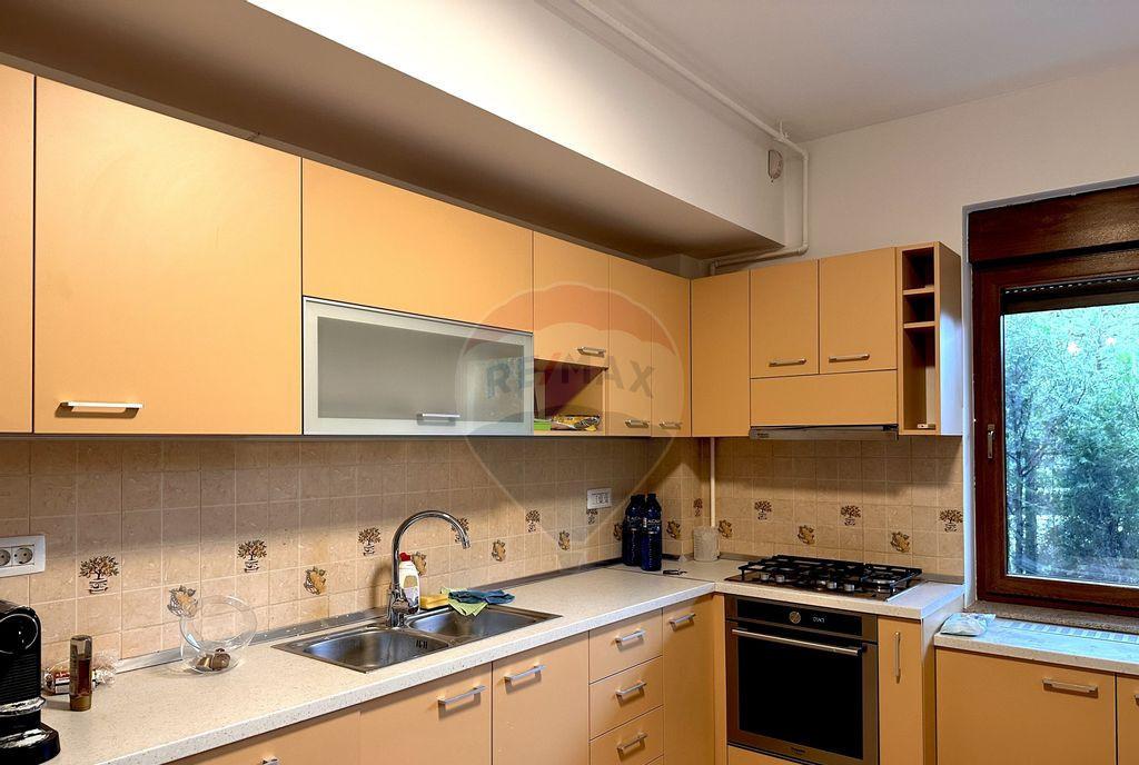 Spatiu/Apartament cu 3 camere de inchiriat/gradina/ Avia