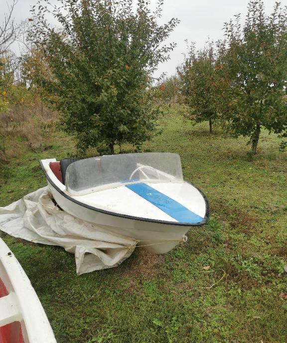 Barca salupa fibra 3 5 m adusa acum Germania 1 100 eur