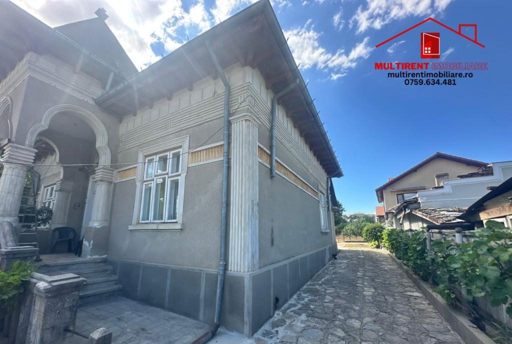 Teren cu casa de vanzare str Mircea Voda 1 500 mp