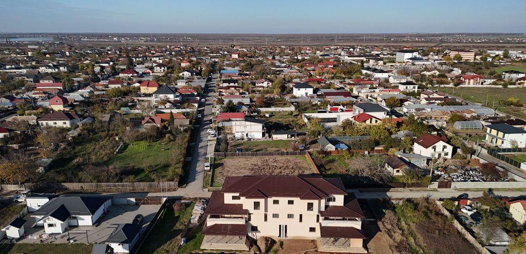 Case cu suflet - 455 mp utili teren 1 000 mp Balace