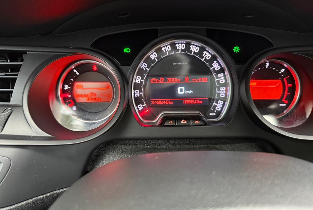 Citro euml n C5 2 0 HDi prima icirc nmatriculare noiembrie 2008 3 200 eur