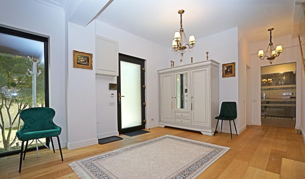 Lux Urban in Dristor Park Lake ior Vila Exclusivista