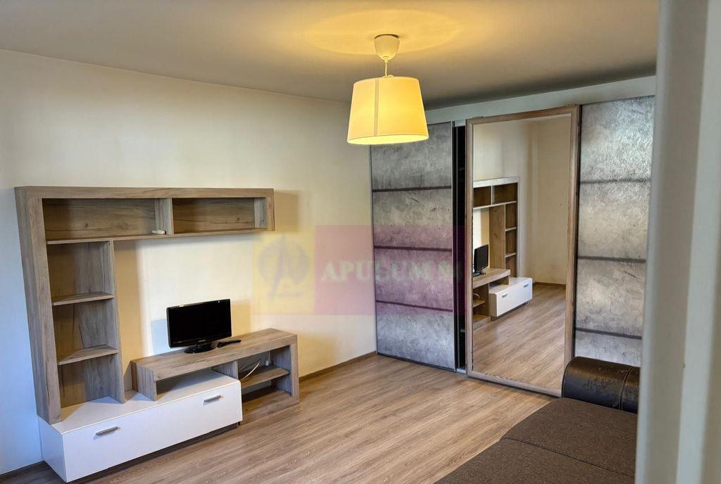 Garsoniera 33mp curte 50mp zona Metrou Tineretului comisi