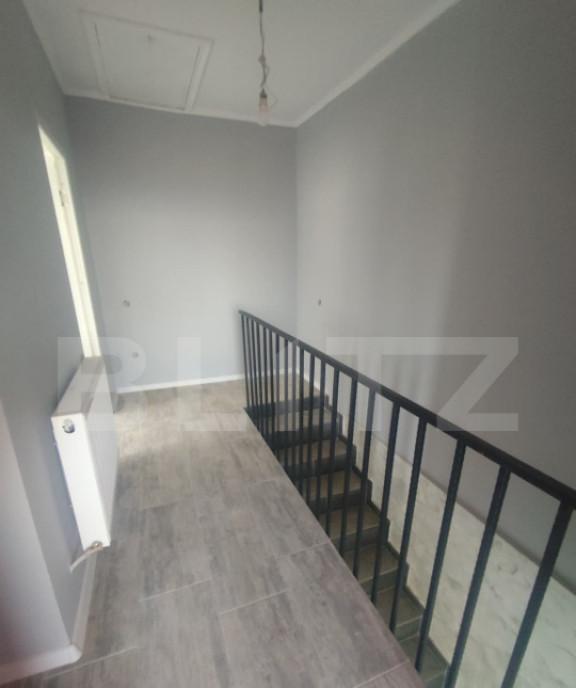 Casa tip triplex 77 mp 220 mp teren curte separata Horpa