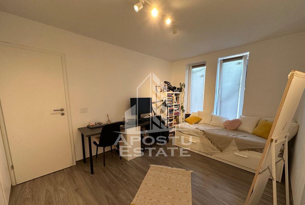 Penthouse cu 3 camere si 2 bai complet mobilat si utilat