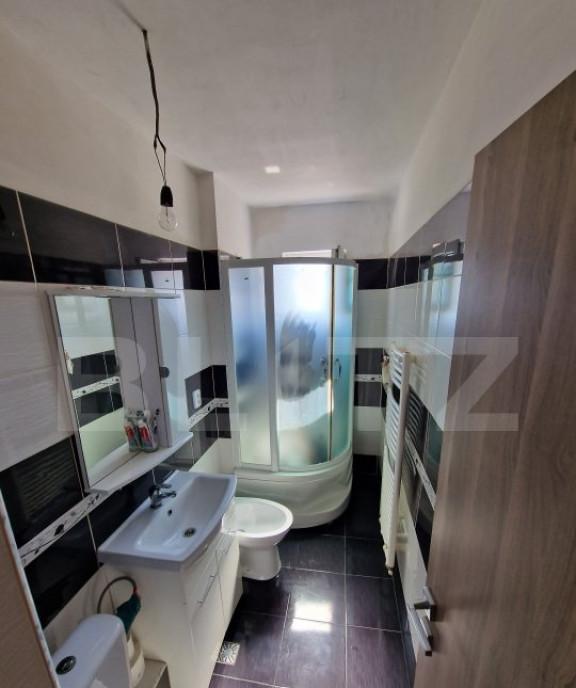 Apartament cu 2 camere semidecomandat 49 mp - Zona Lama