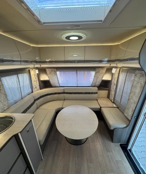 Rulota FENDT BIJOU 520 13 900 eur