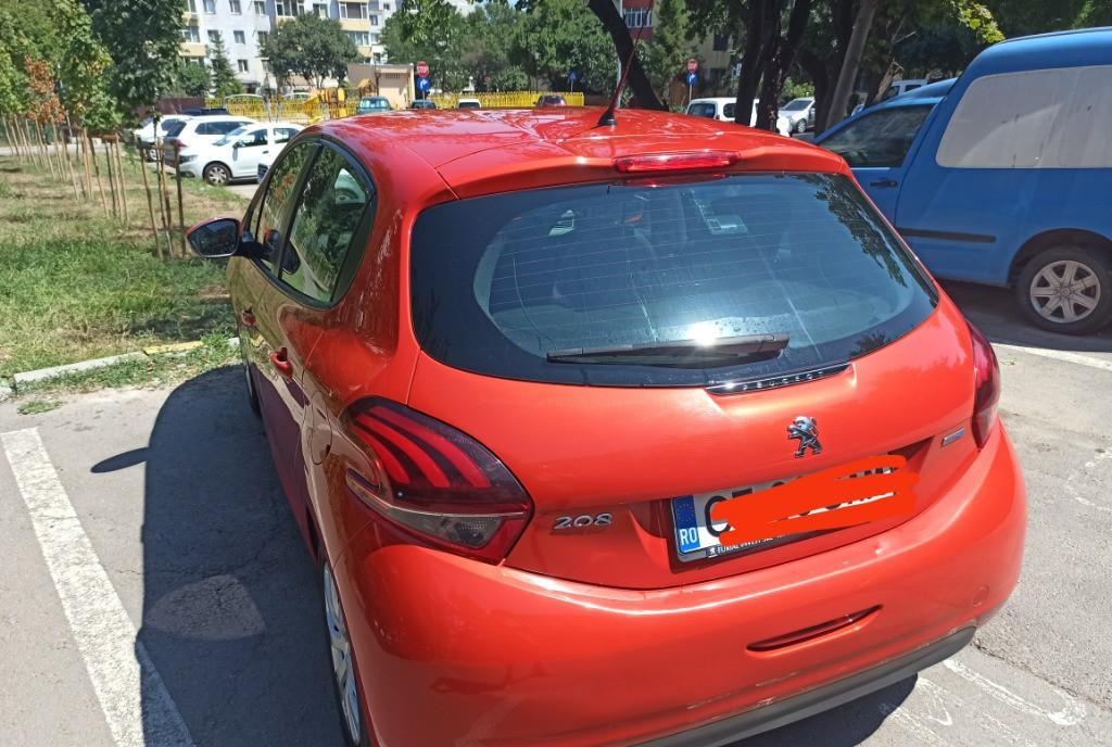 Peugeot 208 1 6 Blue HDI 5 975 eur