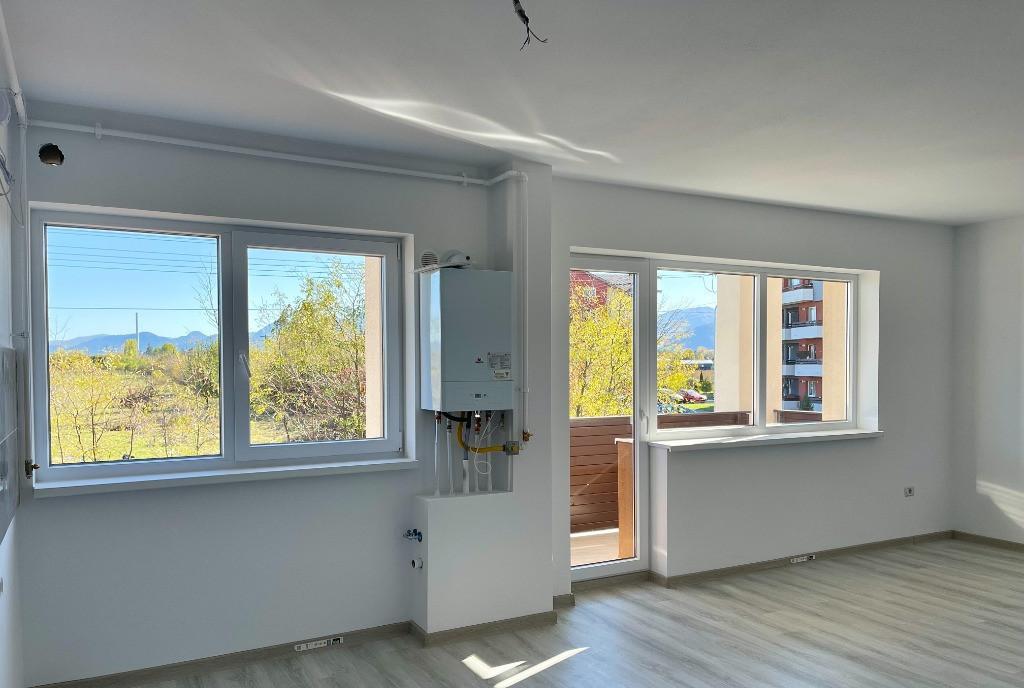 Apartament cu 3 camere la super pret in Sanpetru pret de black friday