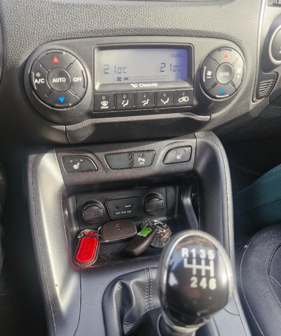 Hyundai ix35 1 7 9 500 eur